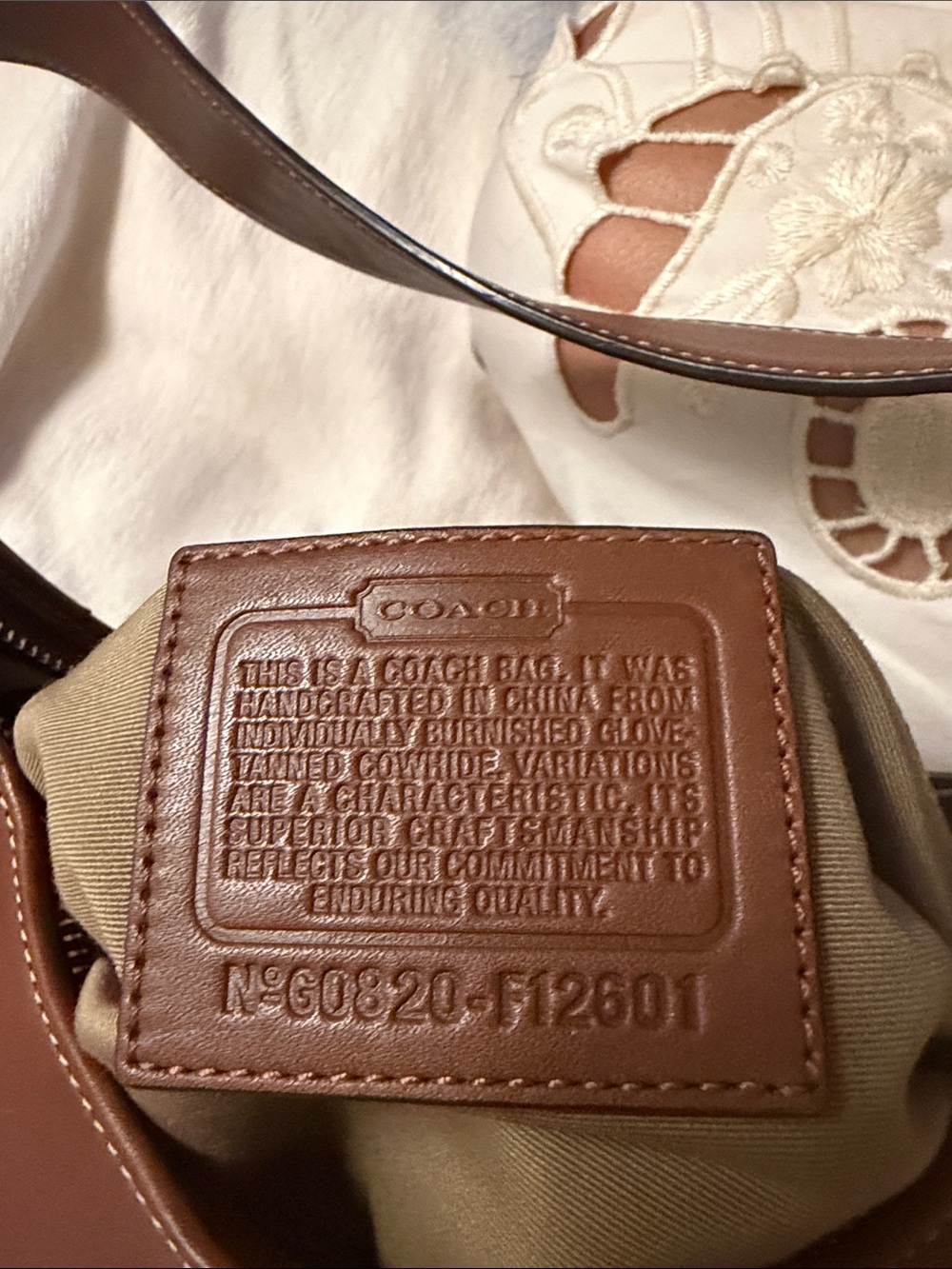 Vintage Coach Classic Brown Leather Shoulder Bag with Buckle Strap - Picture 6 of 6
